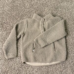 Girls H&M tan sherpa pullover, size 8/10